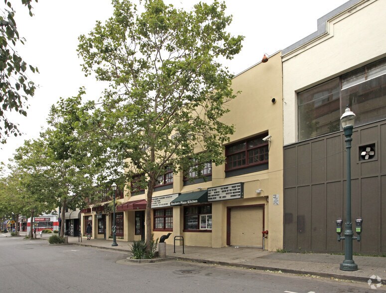 More Photos Of 1009-1011 Pacific Ave, Santa Cruz Storefront For Sale