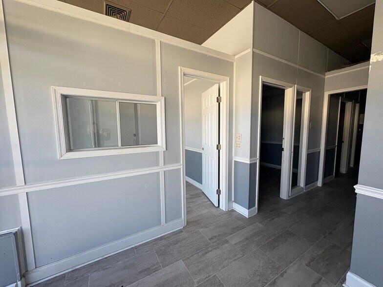 More Photos Of 6221-6224 Sewells Point Rd, Norfolk Unknown For Lease