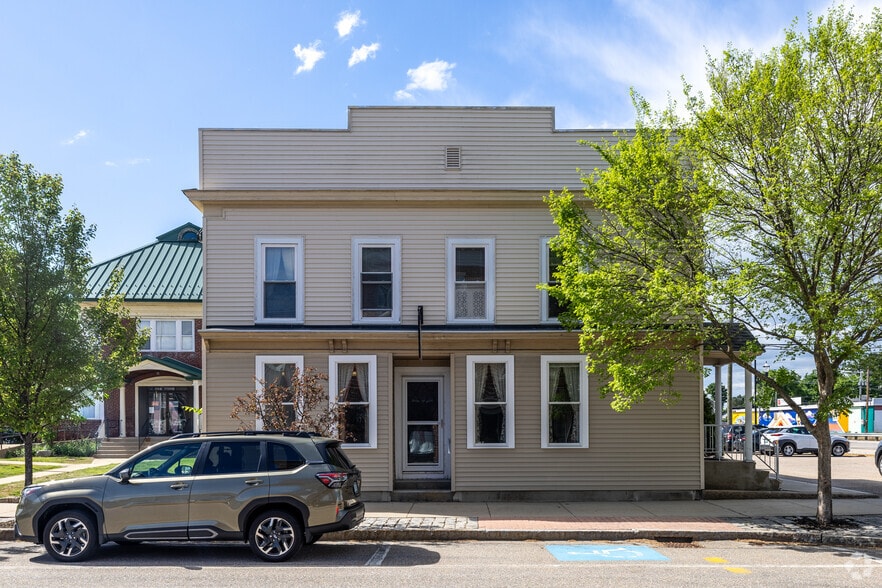 More Photos Of 60 Hanson St, Rochester Office Residential For Lease