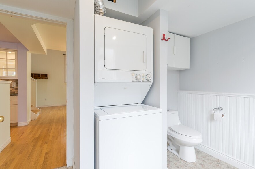 More Photos Of 131 King St E, Cobourg Multifamily For Sale