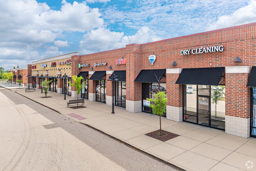 More Photos Of 465-495 Route 47, Sugar Grove General Retail For Lease