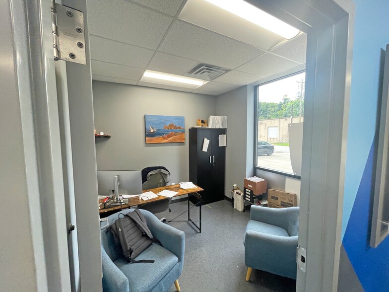 More Photos Of , Columbia Unknown For Sale