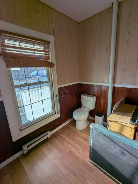 More Photos Of 17 Main St, Ballston Lake Restaurant For Lease