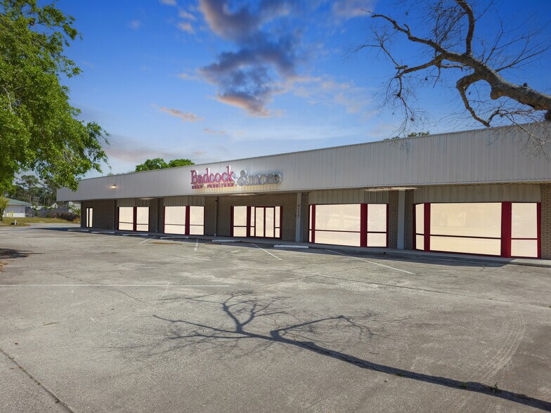 Primary Photo Of 6175 Babcock St SE, Palm Bay Freestanding For Sale