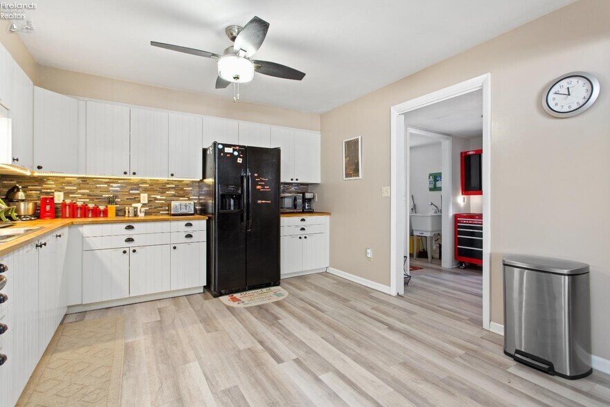 More Photos Of 5414 Homegardner Rd, Castalia Apartments For Sale