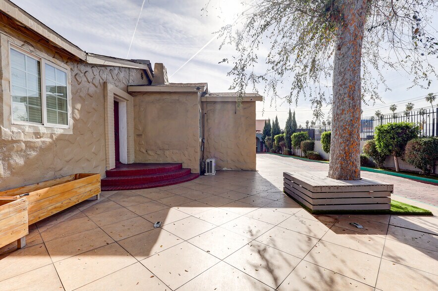 More Photos Of ,  Unknown For Sale