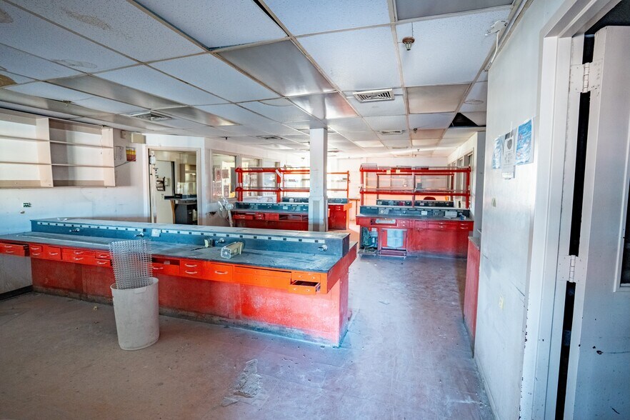 More Photos Of 221-223 Hempstead Tpke, West Hempstead General Retail For Sale