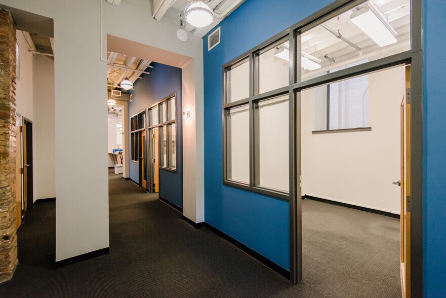 More Photos Of 217 N Charles St, Baltimore Office For Lease