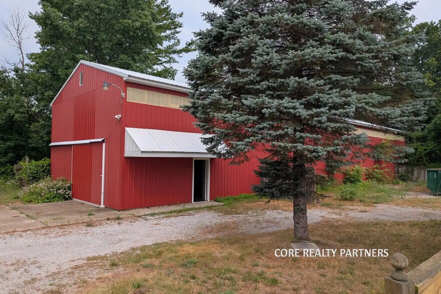 More Photos Of 14599 Cleveland St, Spring Lake Freestanding For Sale