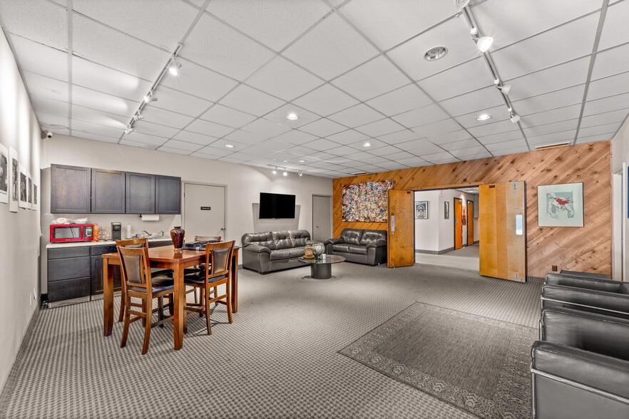 More Photos Of 23330 Commerce Park, Beachwood Office For Sale