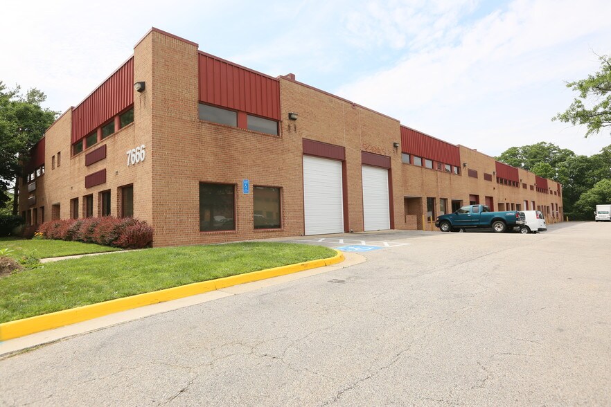 7668 Fullerton Rd, Springfield, VA 22153 For Lease