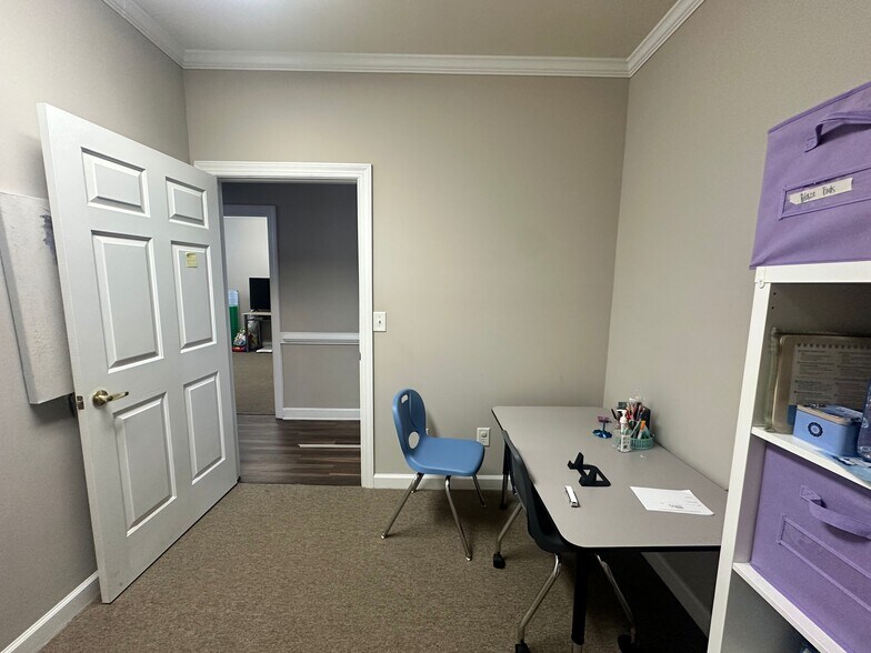 More Photos Of 2450 Atlanta Hwy, Cumming Office For Sale
