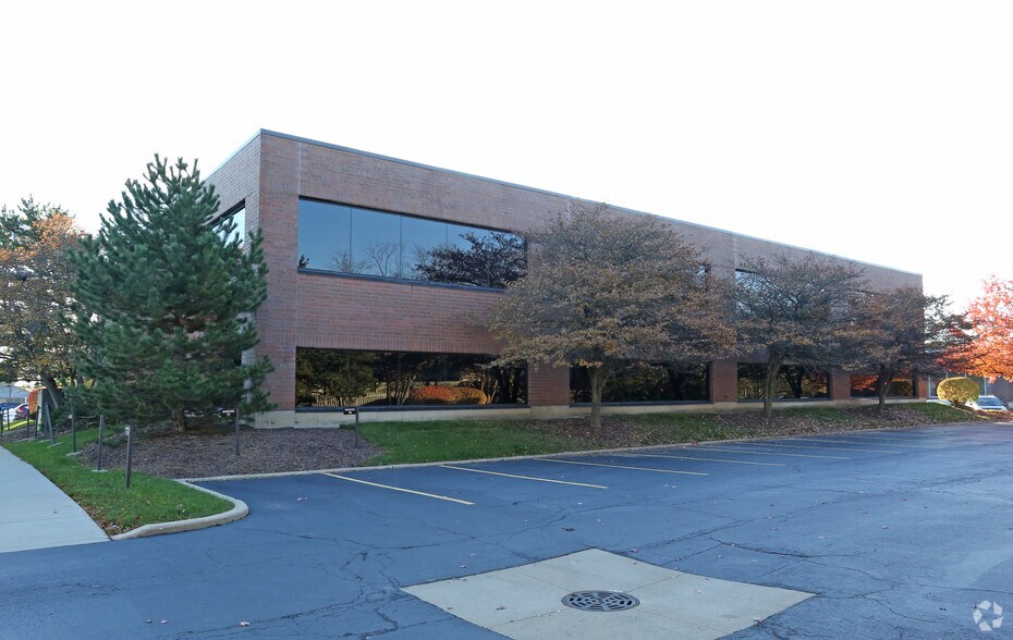 More Photos Of 1776 S Naperville Rd, Wheaton Office For Sale