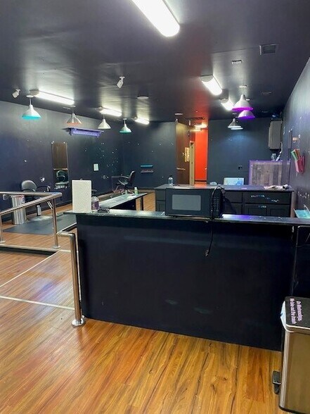 More Photos Of 1345 Triad Center Dr, Saint Peters Storefront Retail Office For Lease