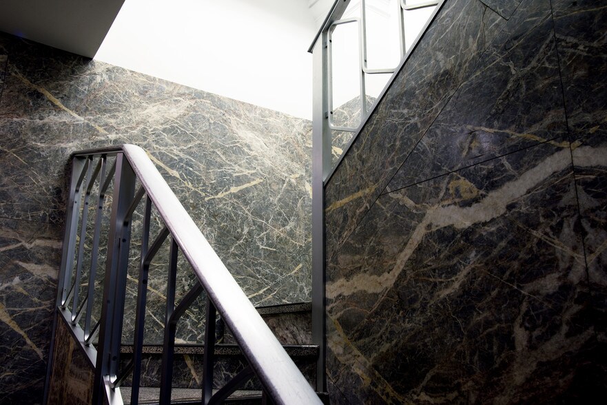 More Photos Of 815 Quarrier St, Charleston Office For Sale