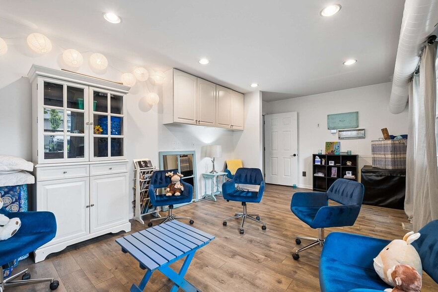 More Photos Of 2818 Azalea Pl, Nashville Office Residential For Sale