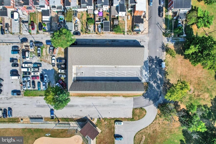 More Photos Of 370 Sheridan st, York Specialty For Sale