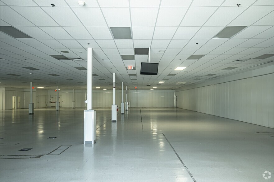 More Photos Of 5701-5881 N University Dr, Tamarac Unknown For Lease