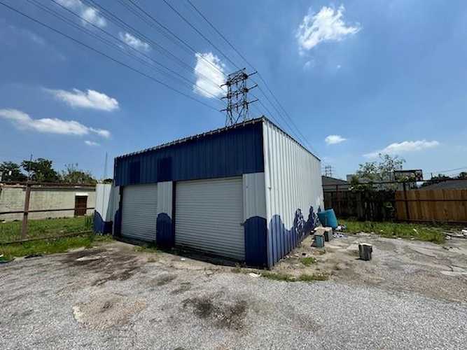 More Photos Of 1602 Collingsworth, Houston Land For Lease