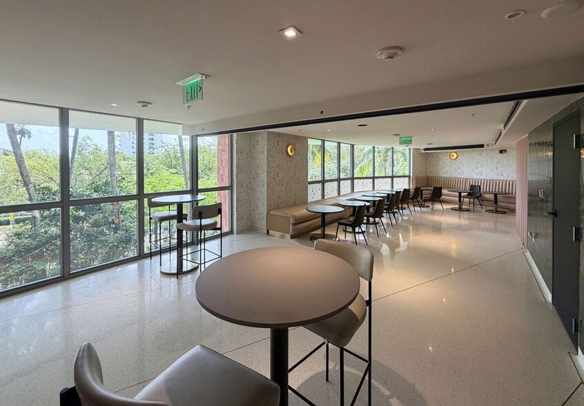 More Photos Of 1500-1506 Bay Rd, Miami Beach Apartments For Lease