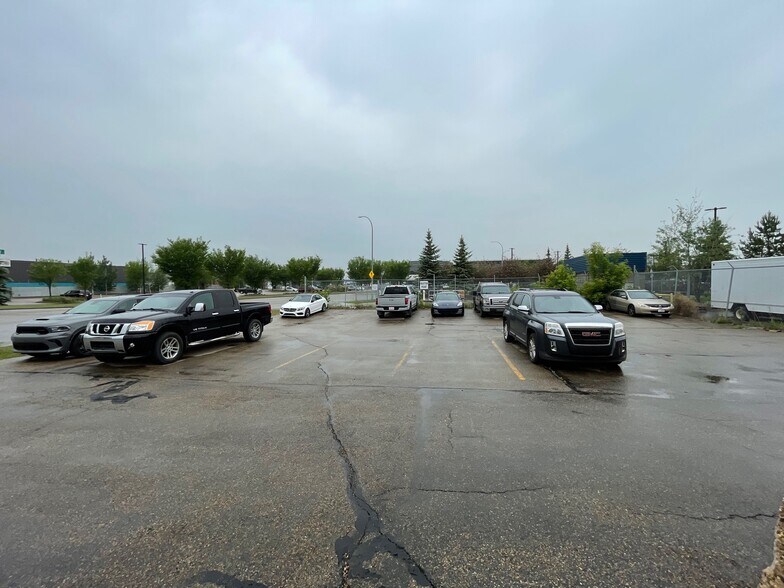 More Photos Of 15330 123 Av NW, Edmonton Warehouse For Sale