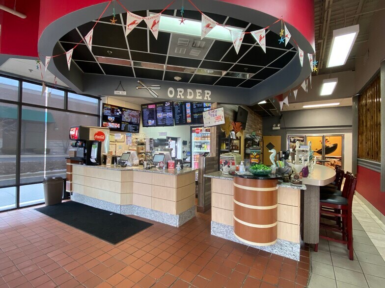 More Photos Of 1493-1505 S Randall Rd, Algonquin Storefront Retail Office For Lease