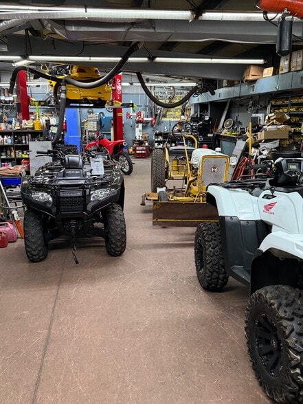 More Photos Of 749 US-202 Hwy, Flemington Auto Repair For Sale