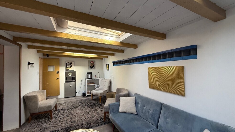 More Photos Of 4851-4853 W Jefferson Blvd, Los Angeles Loft Creative Space For Sale