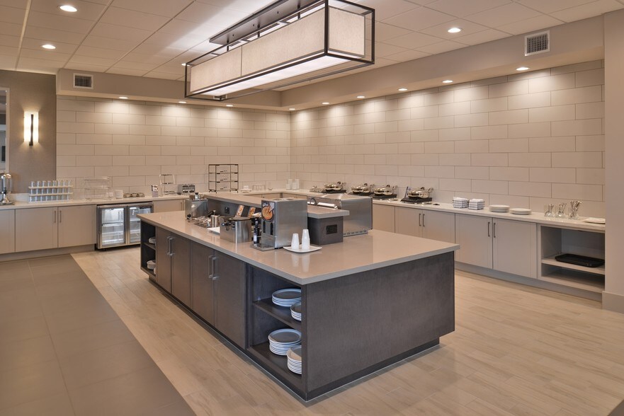 More Photos Of 1549 Westborough Dr, Katy Hotel For Sale