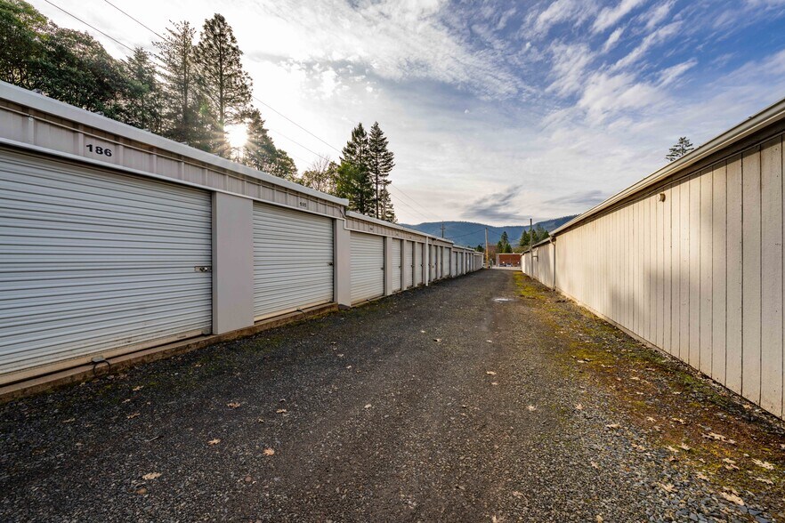 More Photos Of 25657 Redwood Hwy, Cave Junction Self Storage For Sale