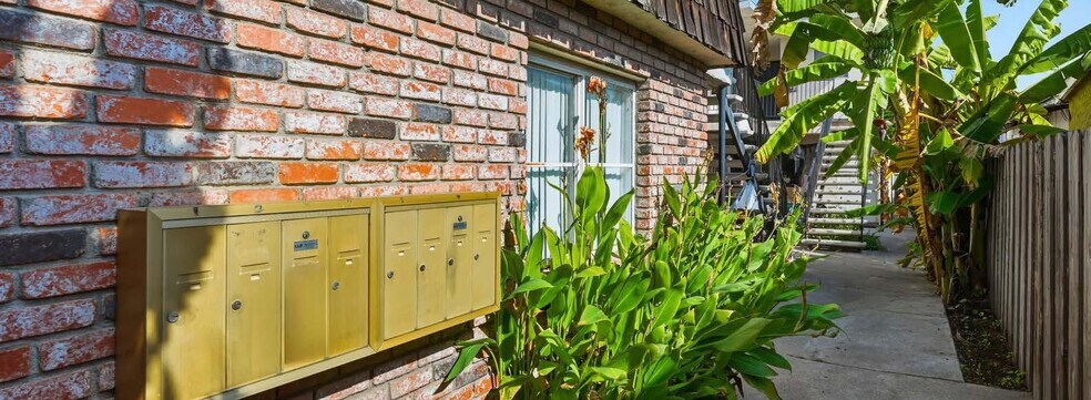 More Photos Of 4335 Cherokee Ave, San Diego Apartments For Sale