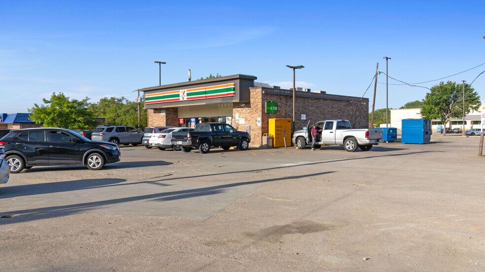 More Photos Of 2417 Jupiter Rd, Plano Convenience Store For Sale