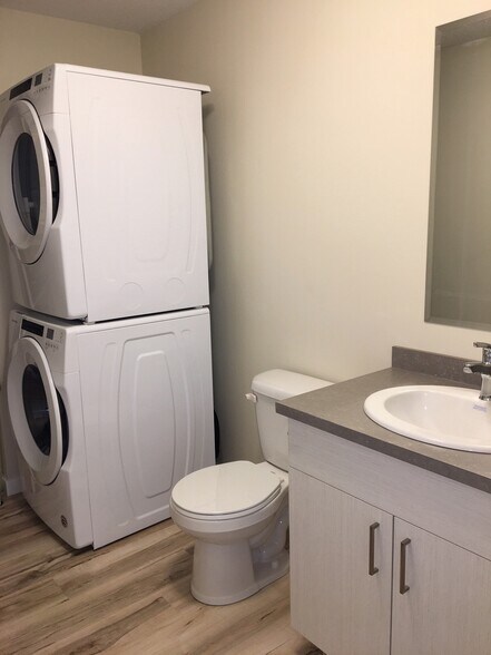 More Photos Of 106 Jespersen Ave, Spruce Grove Apartments For Sale