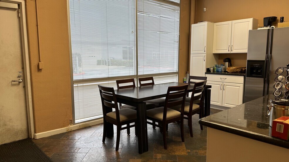 More Photos Of 2200 Ringwood Ave, San Jose Light Manufacturing For Sale