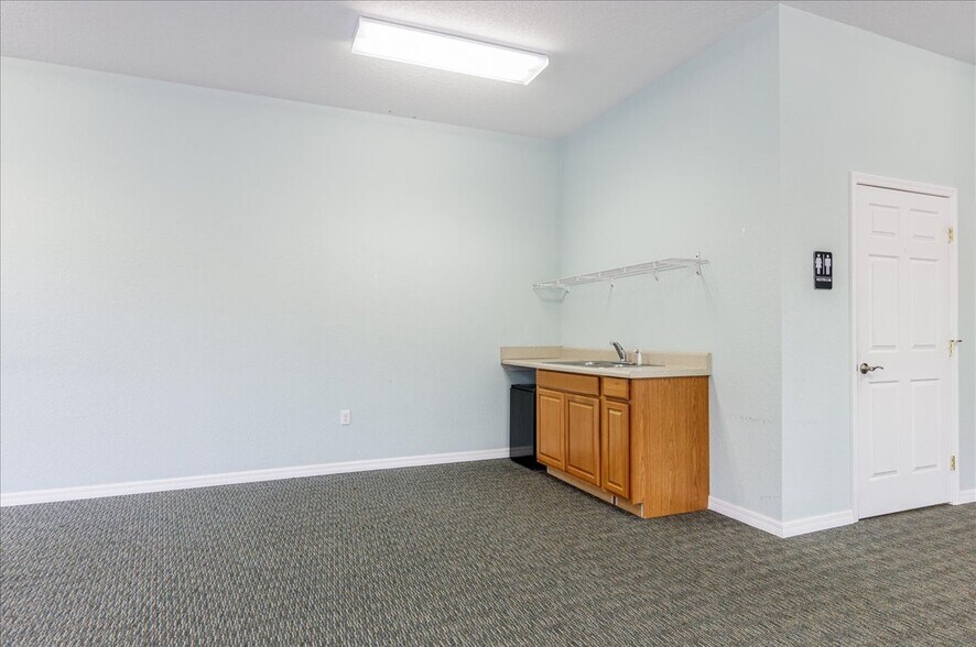 More Photos Of 2231 W Highway 44, Inverness Medical For Sale