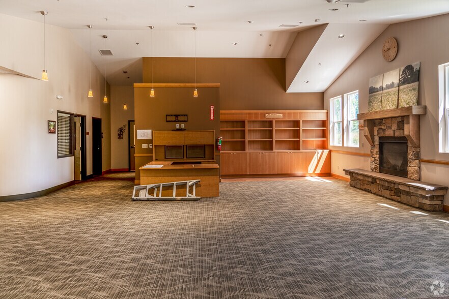 More Photos Of 3102 NE 134th St, Vancouver Assisted Living For Sale