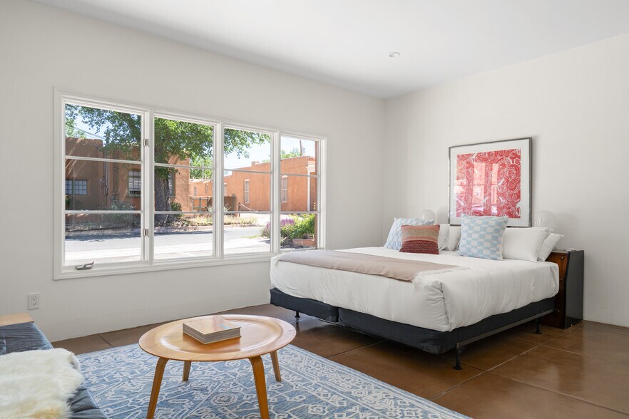 More Photos Of 310 Johnson St, Santa Fe Specialty For Sale