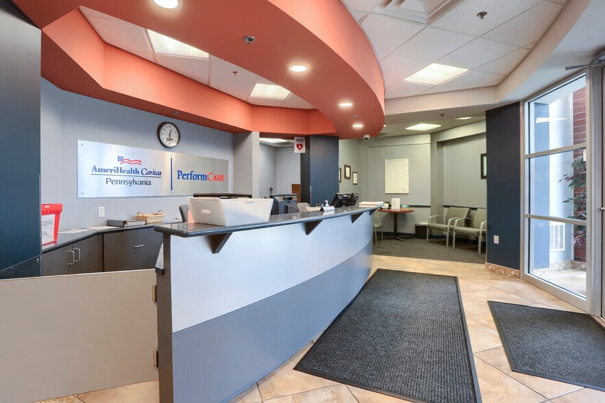 More Photos Of 8040 Carlson Rd, Harrisburg Office For Sale