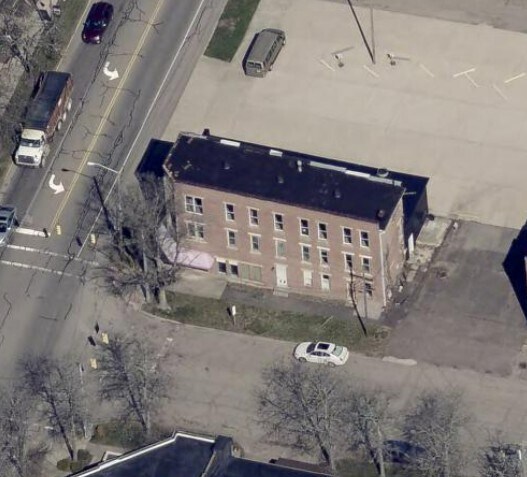 More Photos Of 122-124 S Pennsylvania Ave, Wellston Storefront Retail Residential For Sale