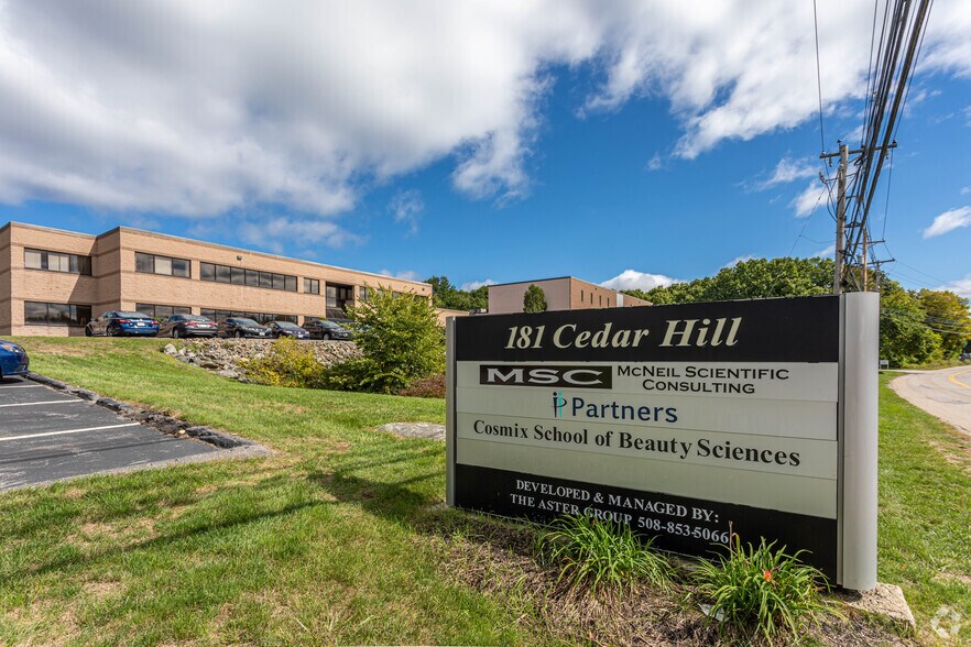 More Photos Of 165-181 Cedar Hill St, Marlborough Office For Sale