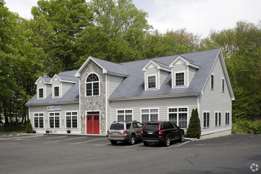 More Photos Of 238 Monroe Tpke, Monroe Medical For Lease