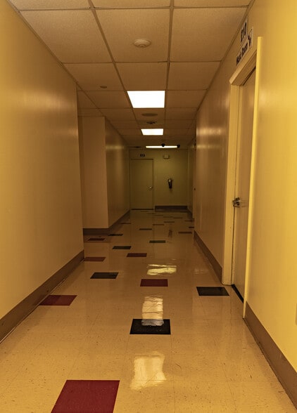 More Photos Of 8190 Pensacola Blvd, Pensacola Specialty For Sale