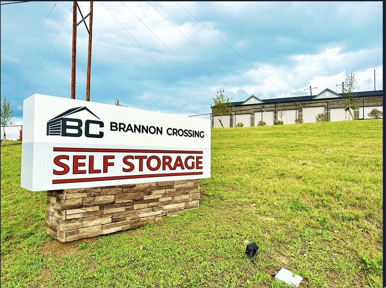 Primary Photo Of 1000 Lauderdale Dr, Nicholasville Self Storage For Sale