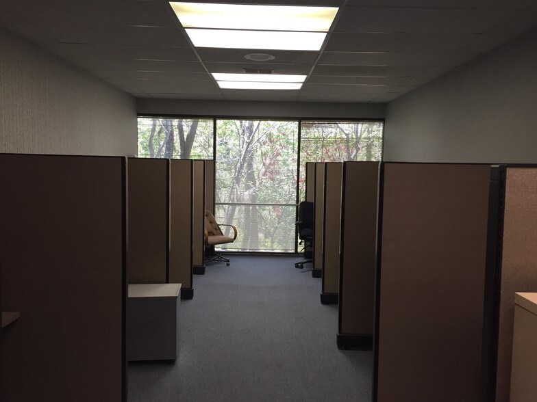 More Photos Of 2301 Park Ave, Orange Park Office For Lease
