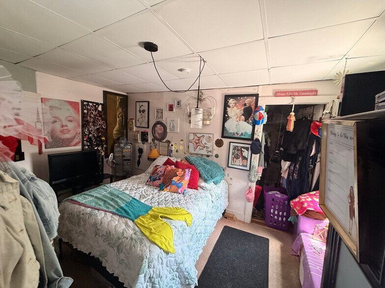 More Photos Of 26 Child St, Warren Apartments For Sale