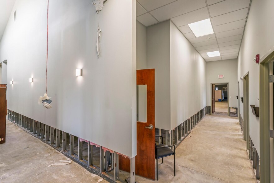 More Photos Of 614 Union Rd, Vineland Office For Sale