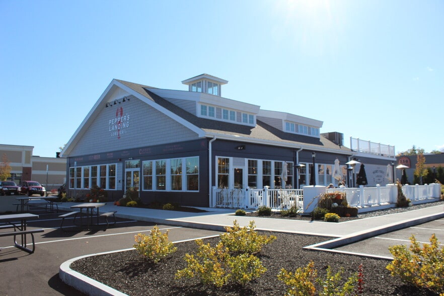 More Photos Of 92 Farmington Rd, Rochester Unknown For Lease