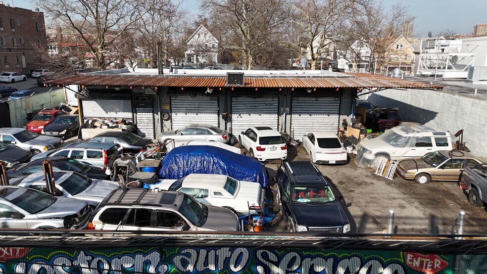 More Photos Of 3309 White Plains Rd, Bronx Auto Repair For Sale