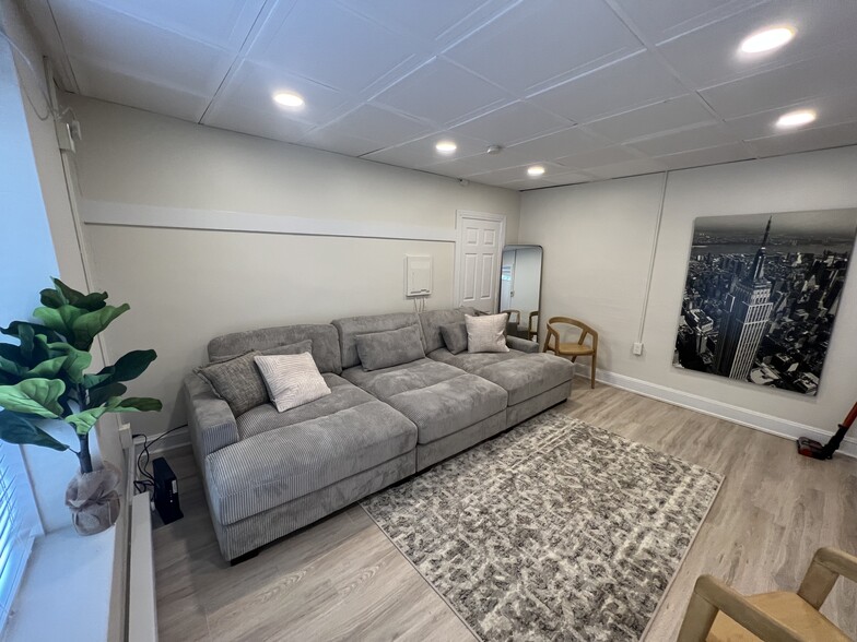 More Photos Of 264 Walnut St, Phoenixville Apartments For Sale