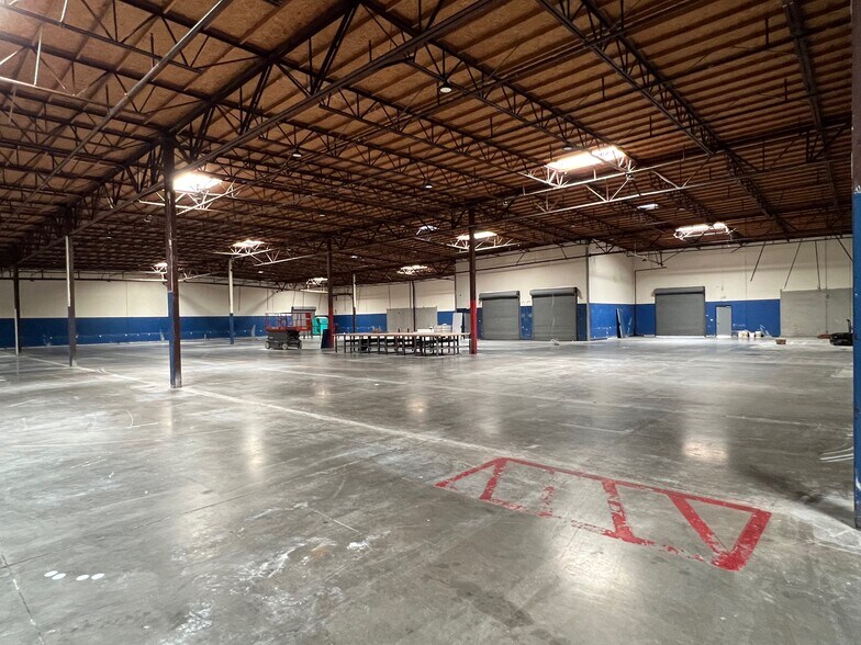 More Photos Of 701 Corporate Center Dr, Pomona Research And Development For Sale
